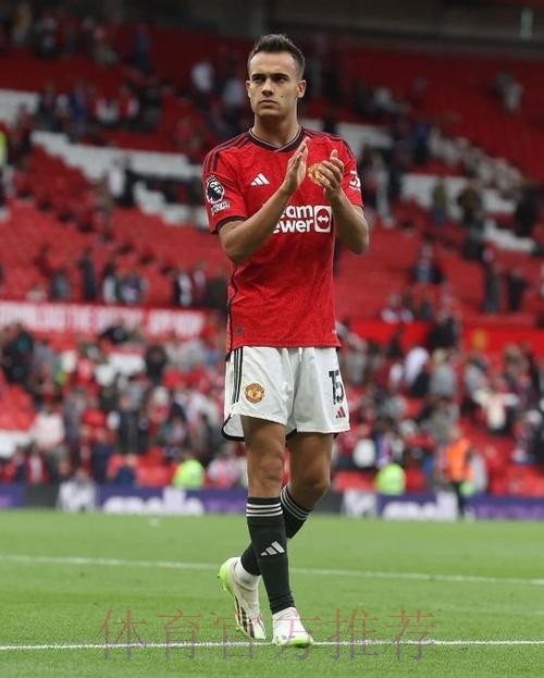 雷吉隆被推荐给多支球队 但曼联尚未发出报价 雷吉隆被推荐给多支球队 但曼联尚未发出报价